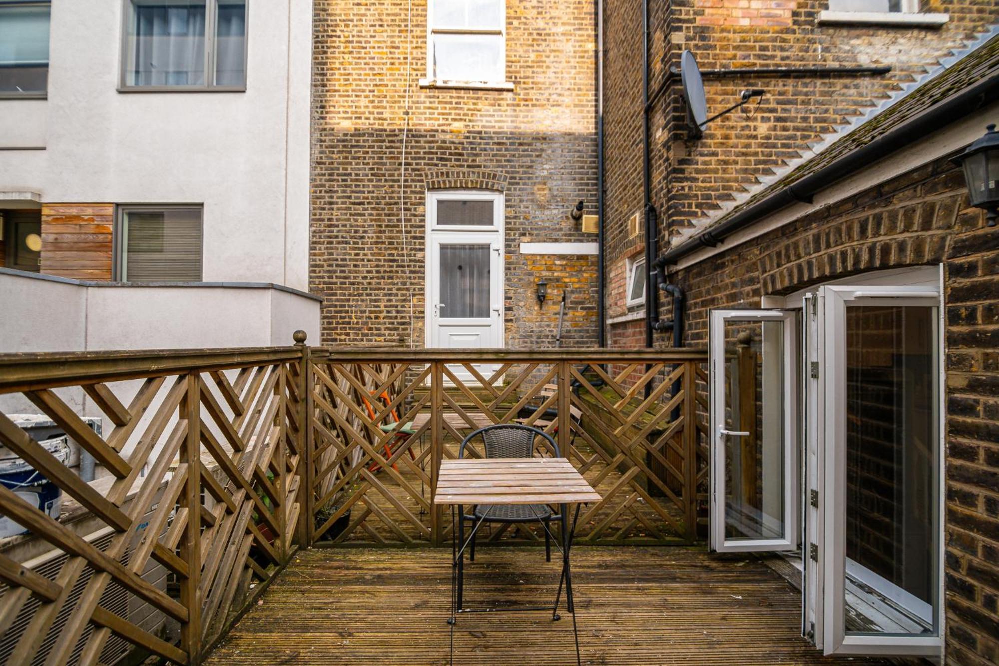 Highbury & Islington Hub Apartment London Exterior photo