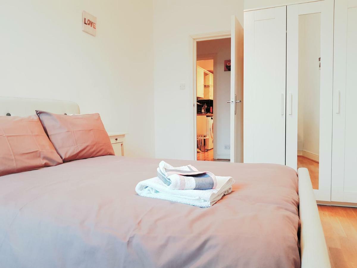 Highbury & Islington Hub Apartment London Exterior photo