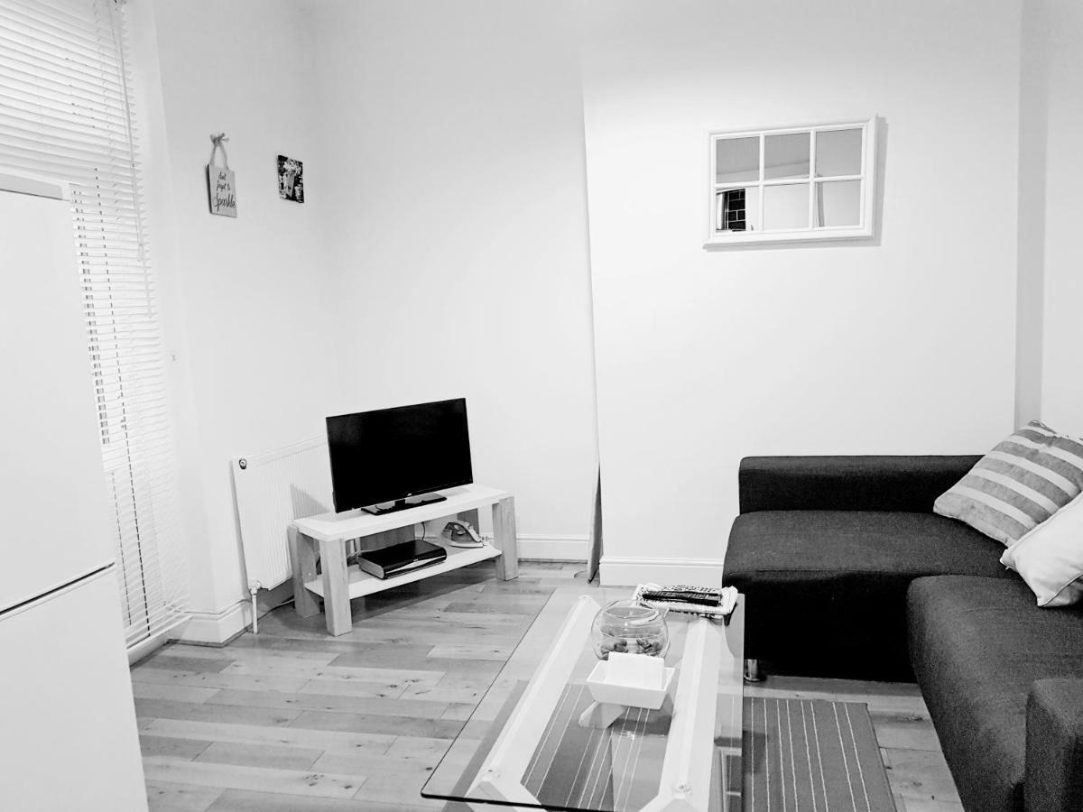 Highbury & Islington Hub Apartment London Exterior photo